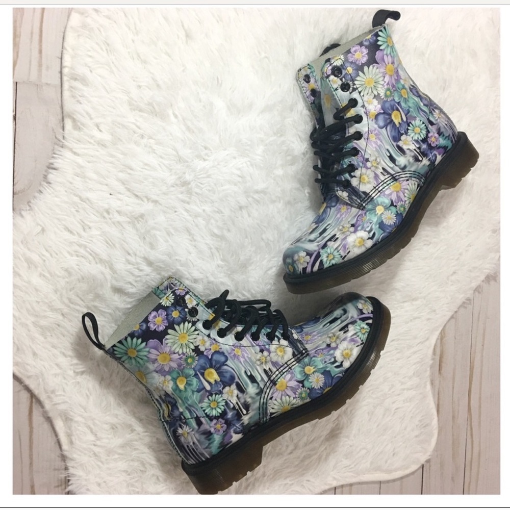 Dr. Martens Slime Floral Pascal Boot